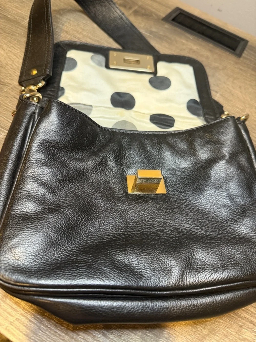 KATE SPADE Classic Black Leather Shoulder Bag with Gold Turn-Lock